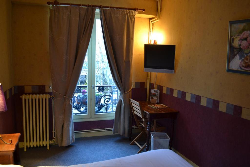 Hotel Des Carmes - Ruan Habitación foto